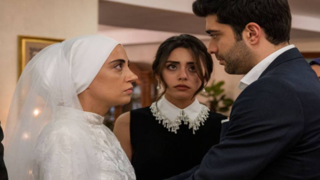 RTÜK ceza yağdırmıştı... Kızılcık Şerbeti hayranlarına büyük şok! Herkes bu haberi bekliyordu 3